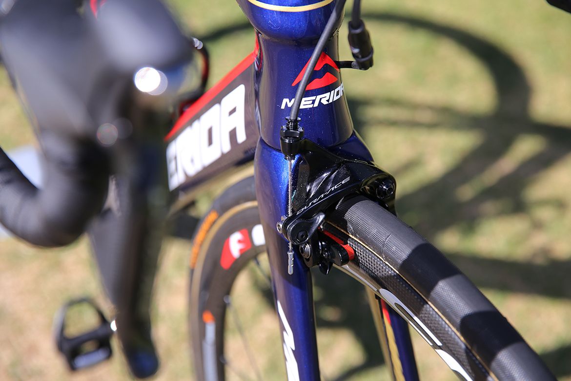 Bahrain-Merida use Shimano Dura-Ace rim brakes