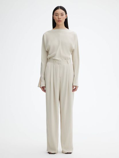 The Best Minimalist Brands Every Pared-Back Dresser Loves | Who What ...