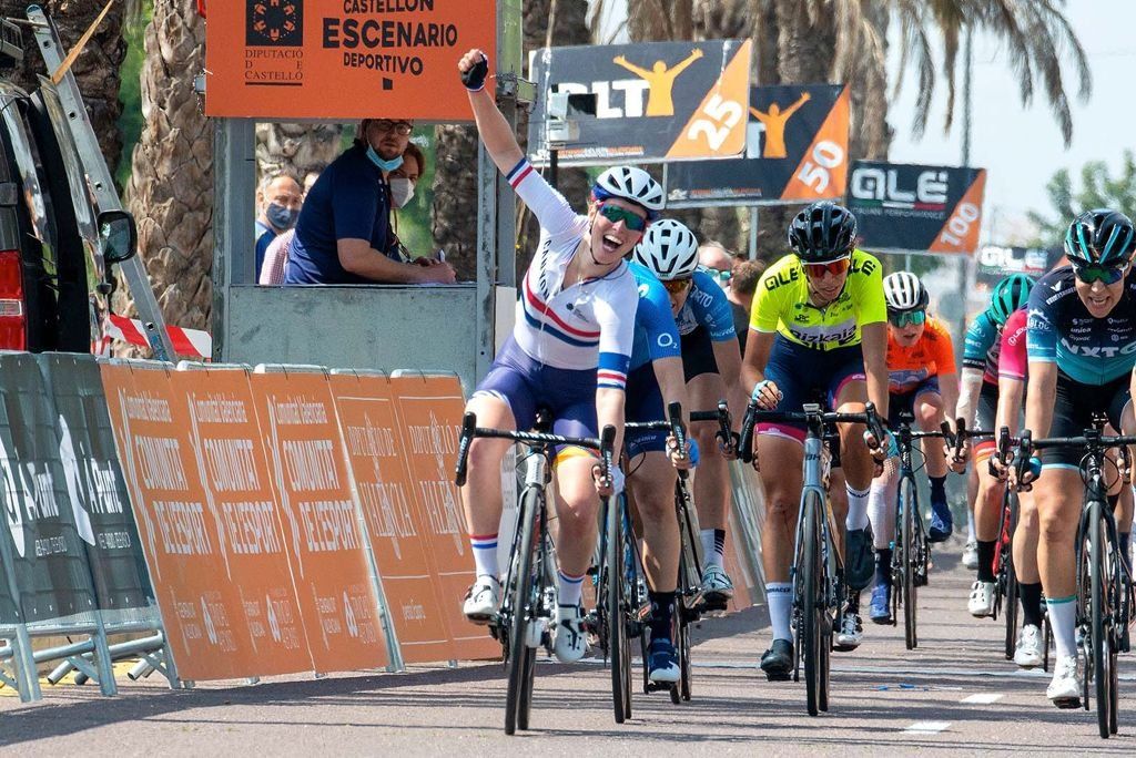 Alice Barnes wins stage 3