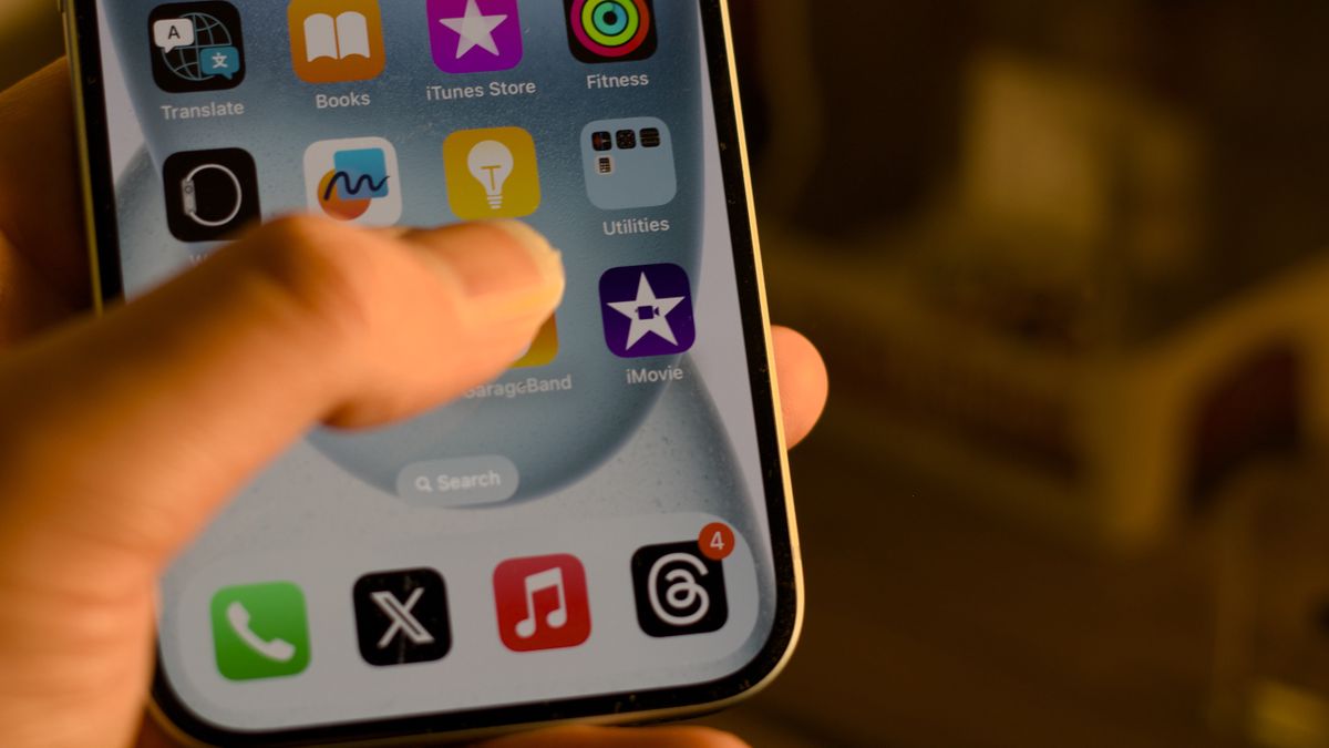 Master this iPhone gesture to quickly undo typing mistakes