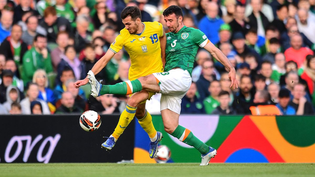 Taras Kacharaba of Ukraine and Enda Stevens of Republic of Ireland during the UEFA Nations League B group 1 match between Republic of Ireland and Ukraine 