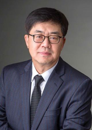 The CES 2019 keynote speaker line-up includes a first-time appearance by LG Electronics President/CTO Dr. I.P. Park, who will appear at a Monday night pre-show event to discuss how artificial intelligence has become the company’s main growth engine.