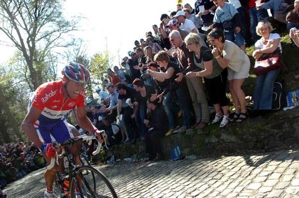 Michael Boogerd (Rabobank) gasps for oxygen