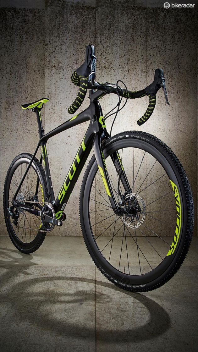 Progressive, powerful and predictable braking from the SRAM Force 1 hydraulics inspires confidence