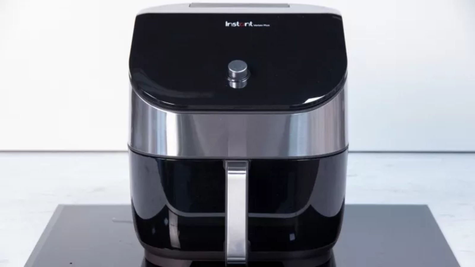 Microwave vs air fryer which countertop cooker is best? Homes & Gardens