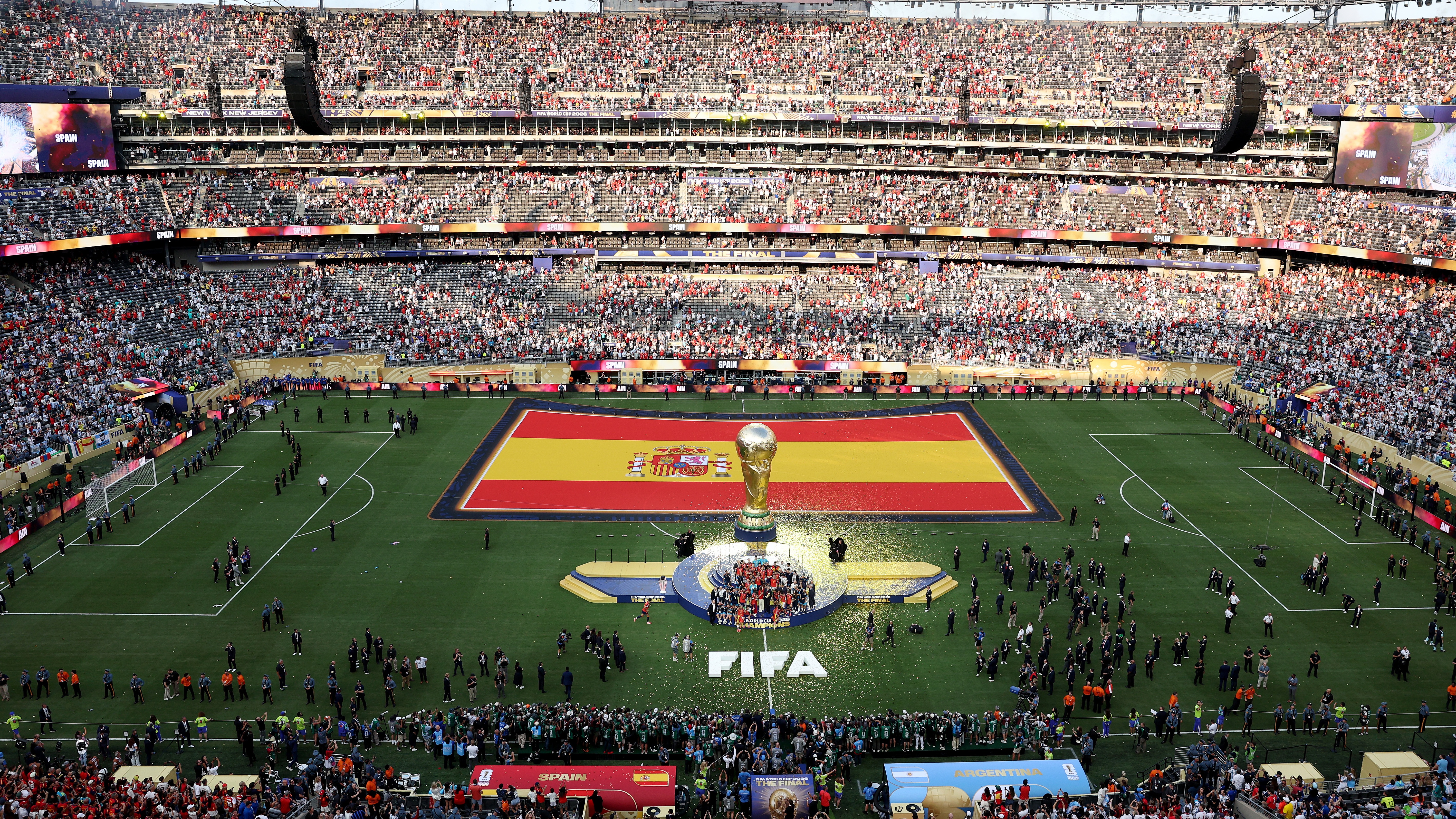 Red and yellow: the colours of victory!