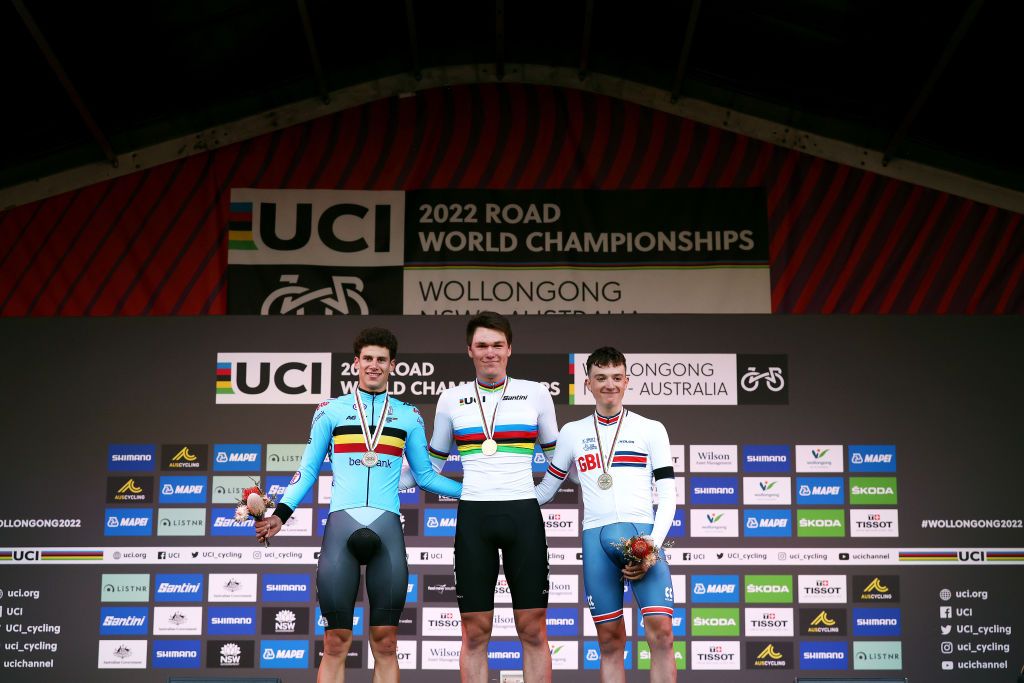 podium (l-r): Alec Segaert (Belgium), S&oslash;ren W&aelig;renskjold (Norway), Leo Hayter (Great Britain)
