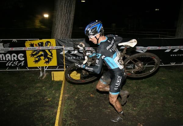 Allen Krughoff (Raleigh-Clement) runs the barriers.