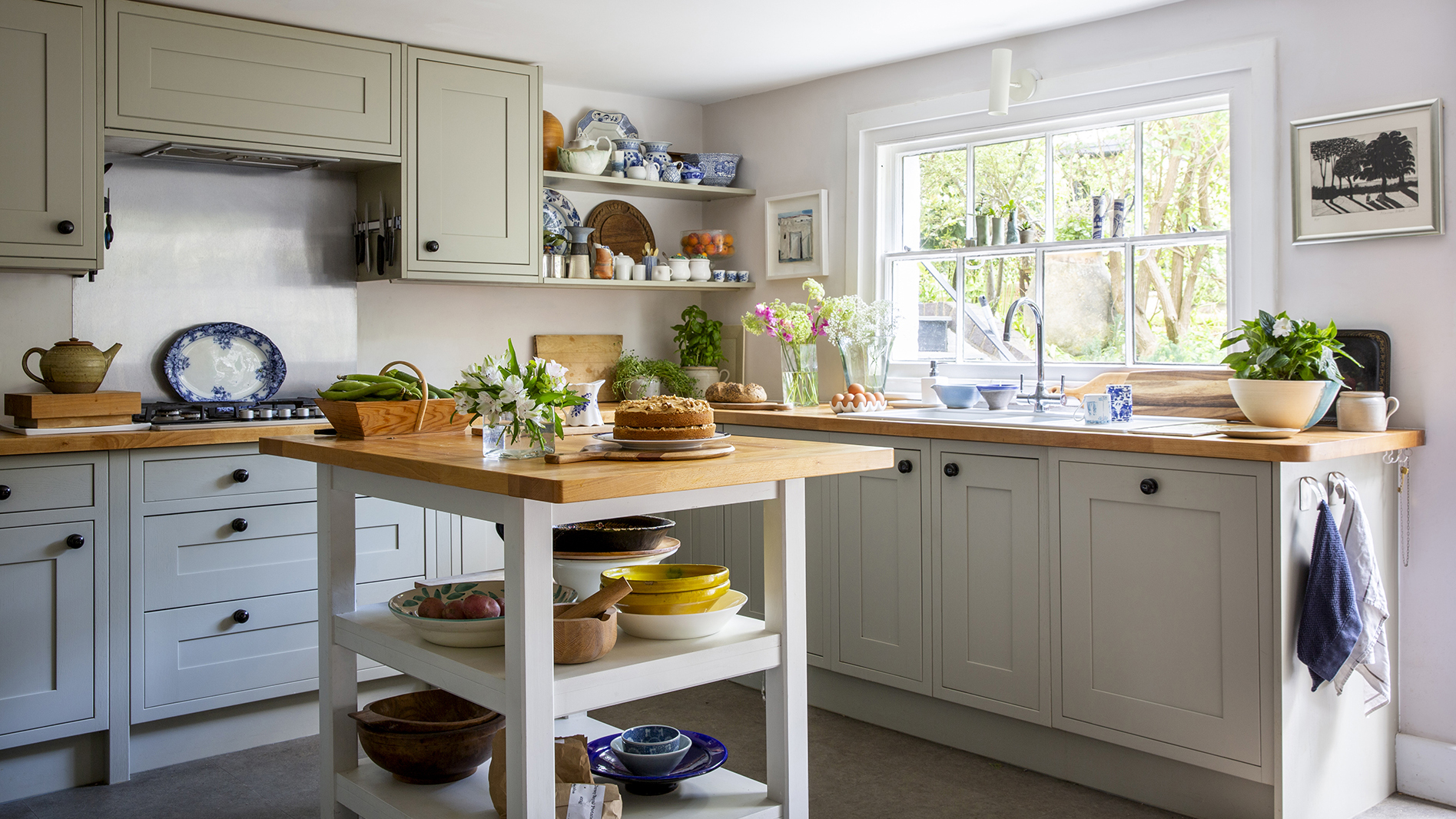Country Cottage Kitchens Images 