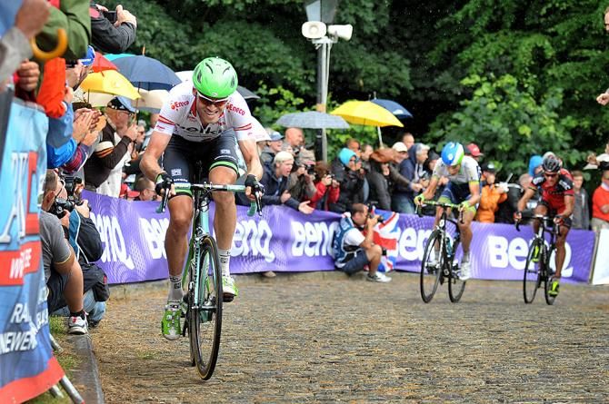 Lars Boom (Belkin) and Andrea Guardini (Astana)