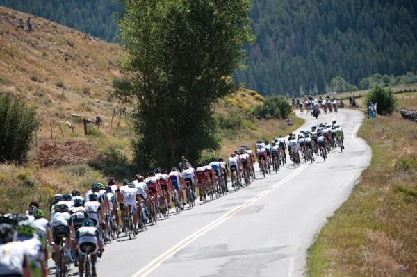 The break begins to go up the road.