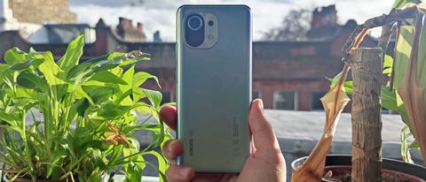 Xiaomi 12S Ultra Has the World's Largest Smartphone Camera Sensor - CNET