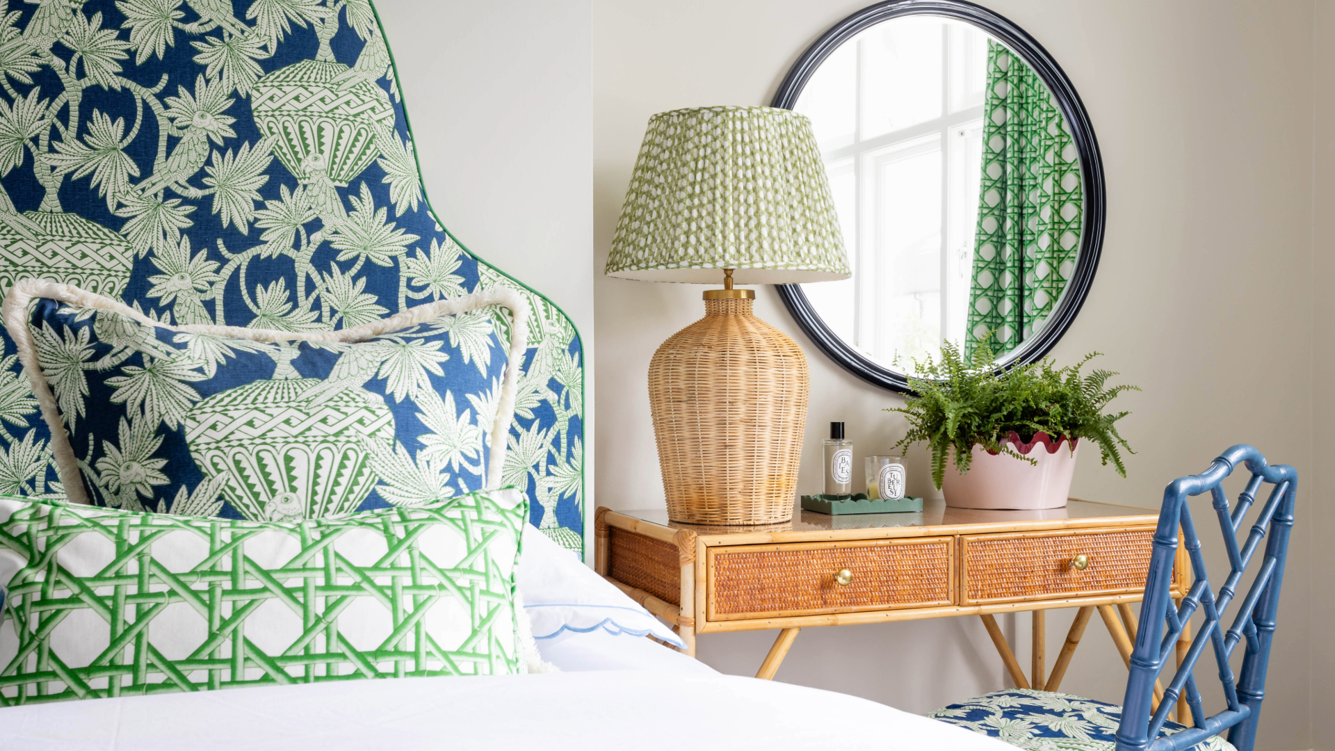 Clashing chintz patterns