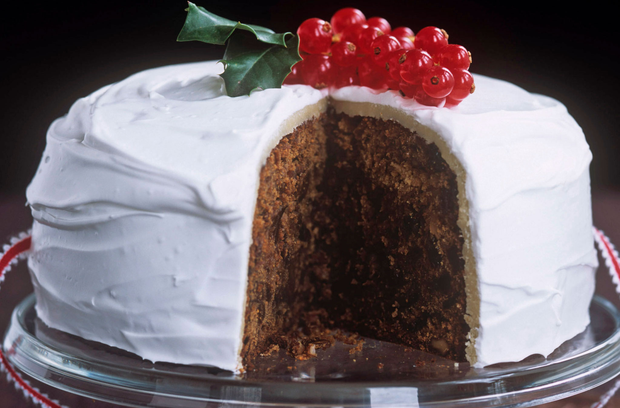 US Embassy Jamaica - Jamaicans are not the only lovers of delicious Christmas  cakes. Have you tried the American regal fruitcake? | Facebook