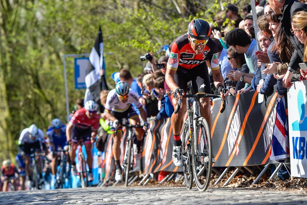 Greg Van Avermaet (BMC Racing) made the first move on the Kemmelberg
