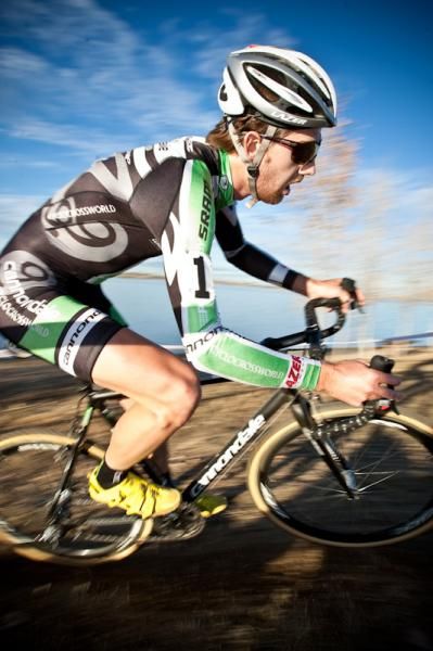Jamie Driscoll (Cyclocrossworld.com) going hard down near the lake.