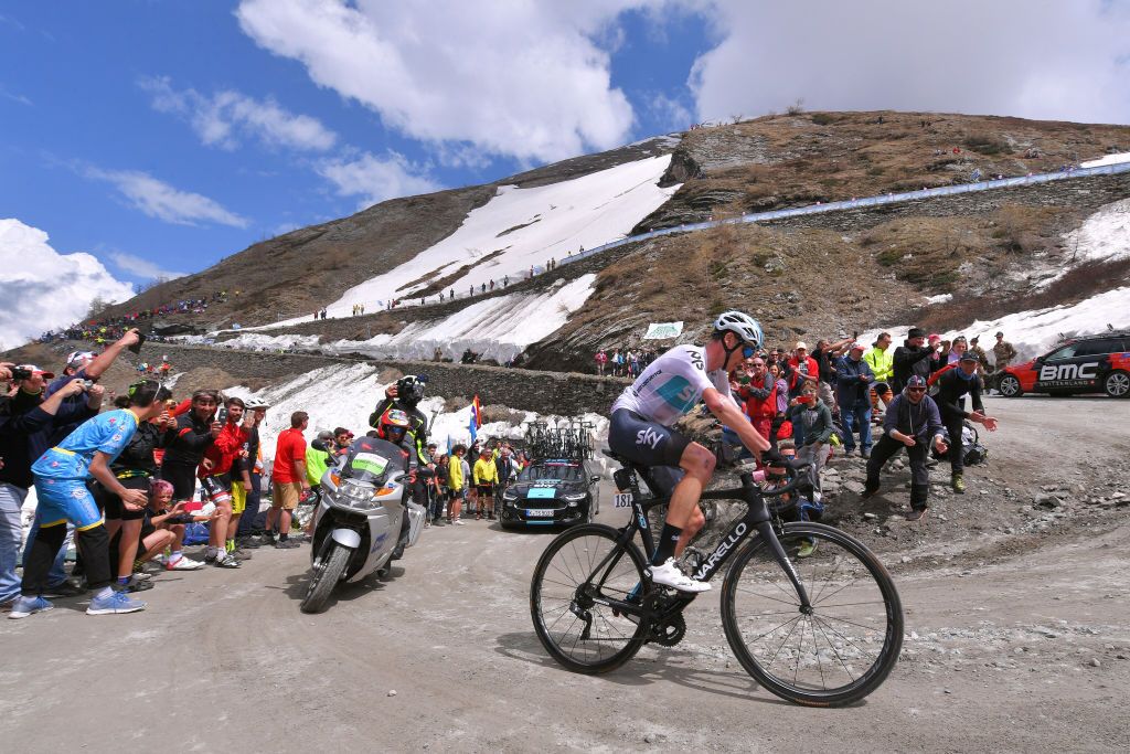 Chris Froome (Team Sky) on the attack