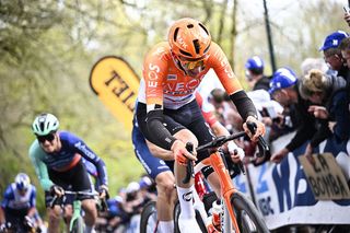 'Feel like Mike Tyson punched me in the back' &ndash; Ben Turner dusts himself off after bizarre somersault crash at In Flanders Fields