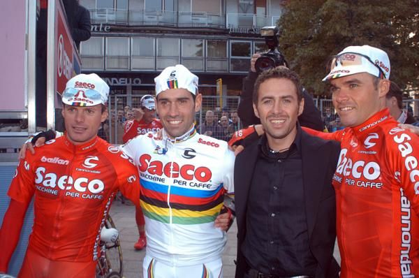 The Saeco crew (l-r): Danilo Di Luca, Igor Astarloa, Simoni and Mirko Celestino.