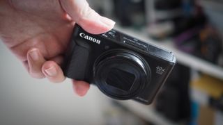 Photographer holding the Canon PowerShot SX740 HS Lite Edition