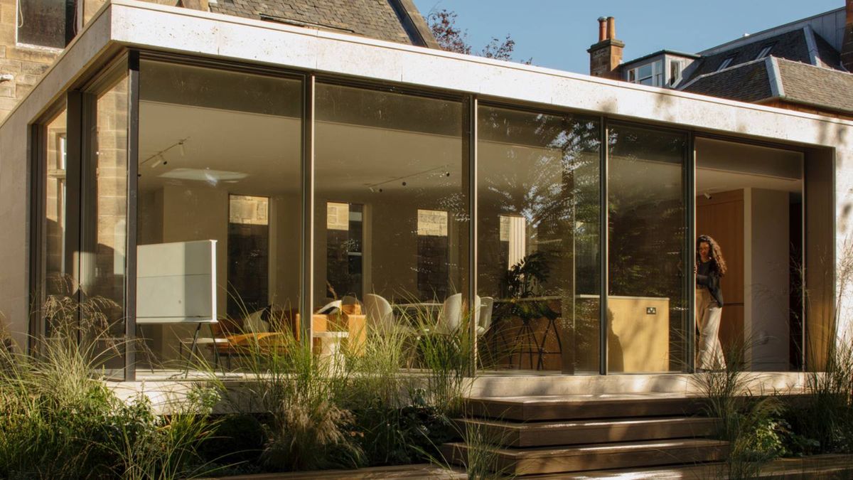 contemporary glass extension