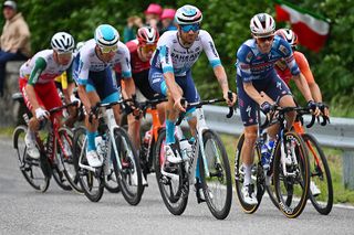ASIAGO ITALY MAY 25 LR Damiano Caruso of Italy and Team Bahrain Victorious and James Knox of Great Britain and Team Soudal QuickStep compete during the 108th Giro dItalia 2025 Stage 15 a 219km stage from Fiume Veneto to Asiago UCIWT on May 25 2025 in Asiago Italy Photo by Tim de WaeleGetty Images