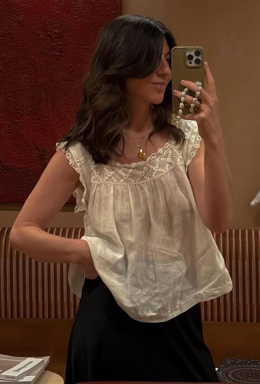 @francescasaffari wears a Dôen blouse
