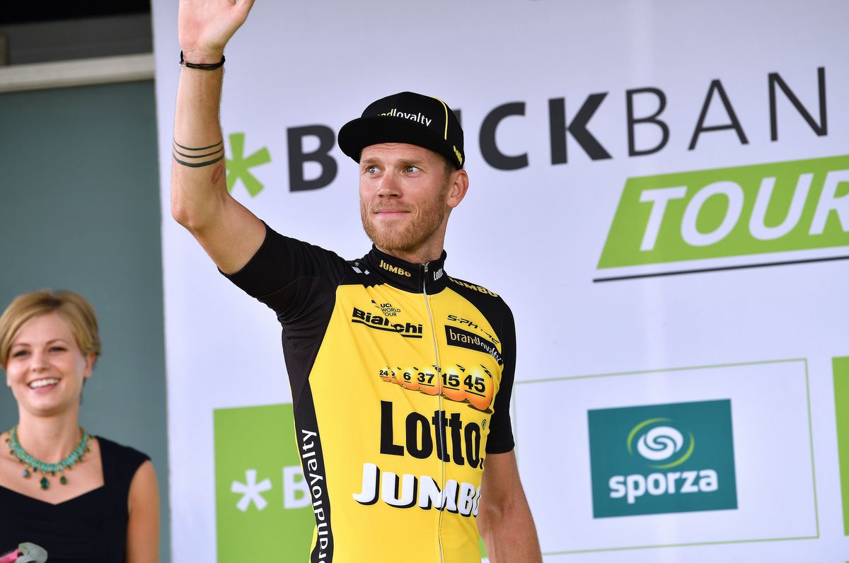 Lars Boom (LottoNL-Jumbo) waves from the podium