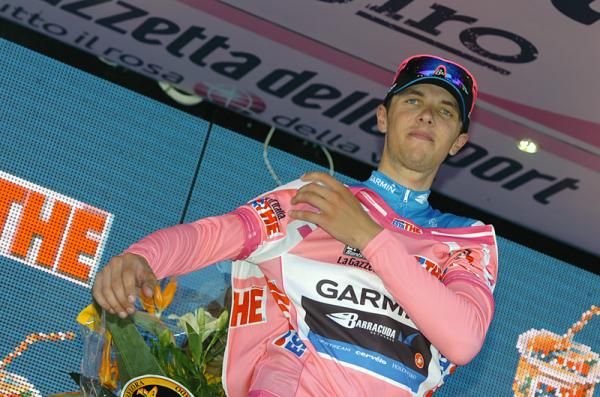 Ramunas Navardauskas (Garmin-Barracuda) dons the pink jersey.