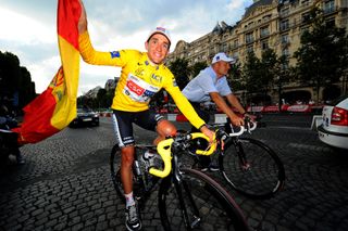 Carlos Sastre in the yellow jersey at the 2008 Tour de France