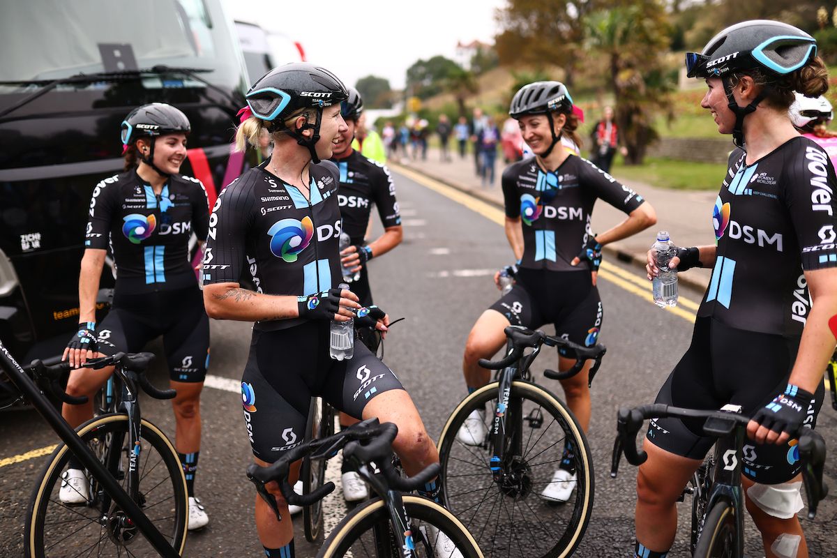 Picture by Alex Whitehead/SWpix.com - 07/10/2021 - Cycling - AJ Bell Women's Tour of Britain - Stage Four: Shoeburyness to Clacton-on-Sea, England - Lorena Wiebes and her Team DSM teammates after her victory on stage 4