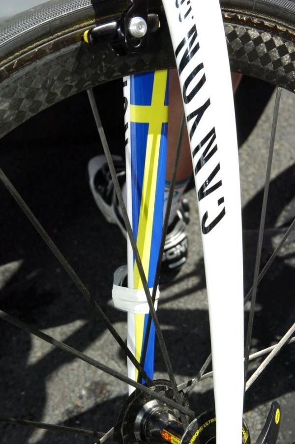 Omega Pharma-Lotto's Jonas Ljungblad also has the Swedish flag on the inside of his Canyon's fork.