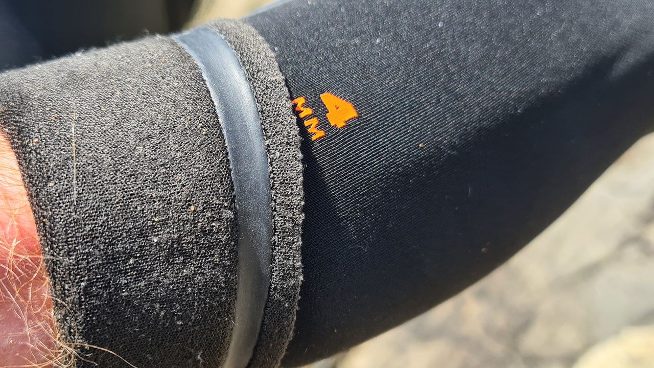 SRFACE Heat wetsuit in use