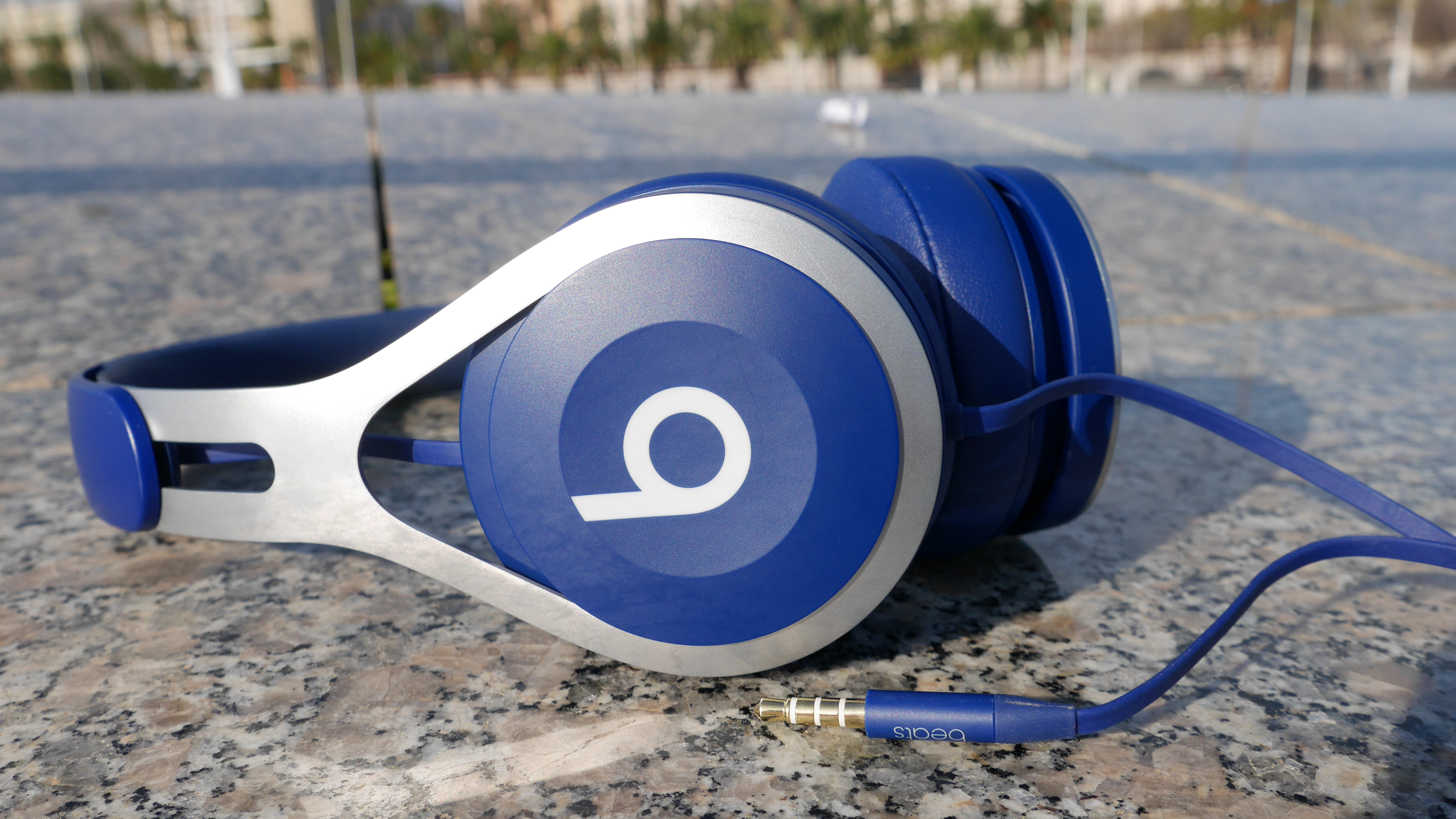 beats ep headphones blue