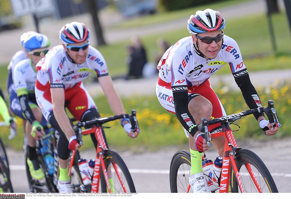 Team Katusha leads the chase during stage 1.