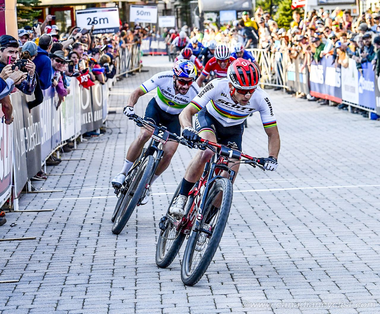 Nino Schurter begins to assert control