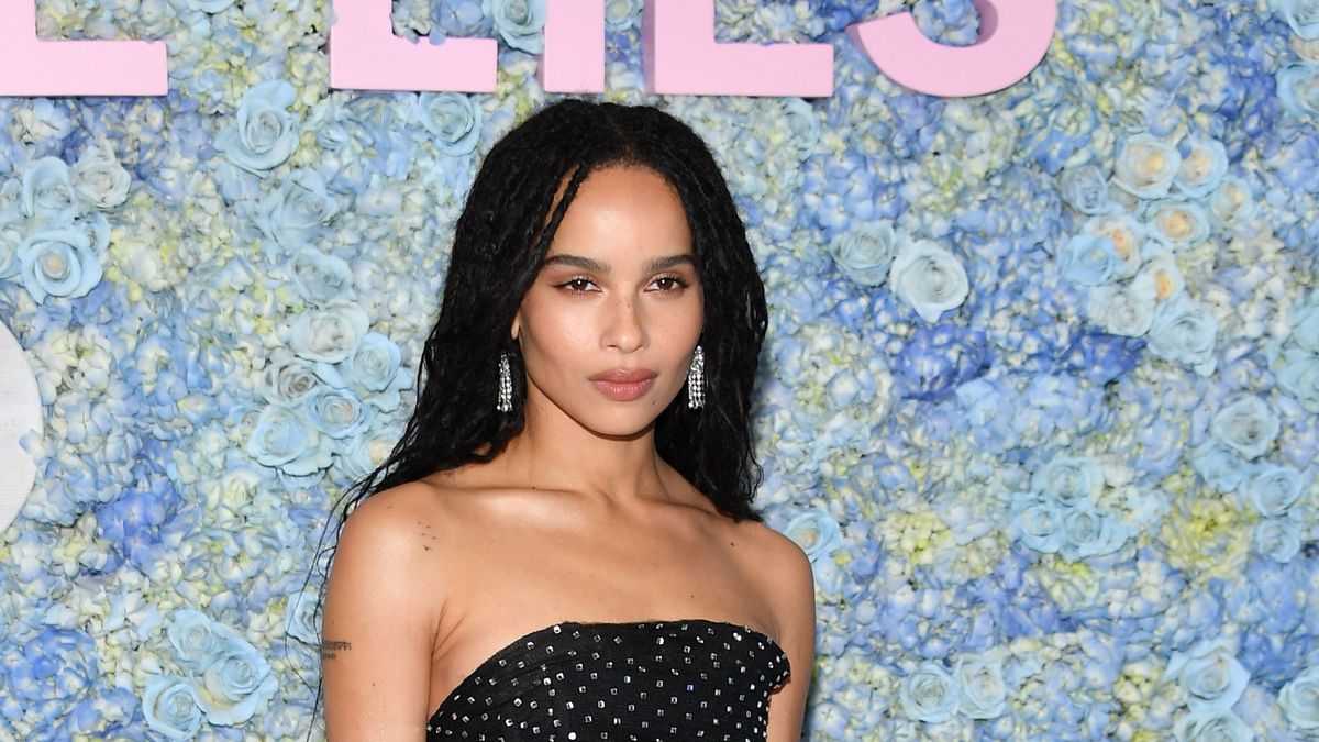 Zoë Kravitz's Pixie Cut Hair Transformation is a Dramatic Change ...