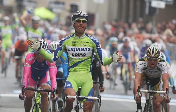 Daniele Bennati (Liquigas-Doimo) is victorious in stage 3.