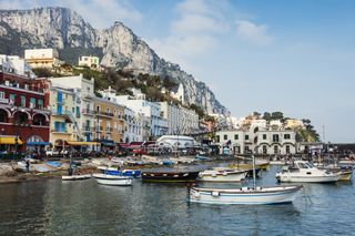 places celebs vacation Capri
