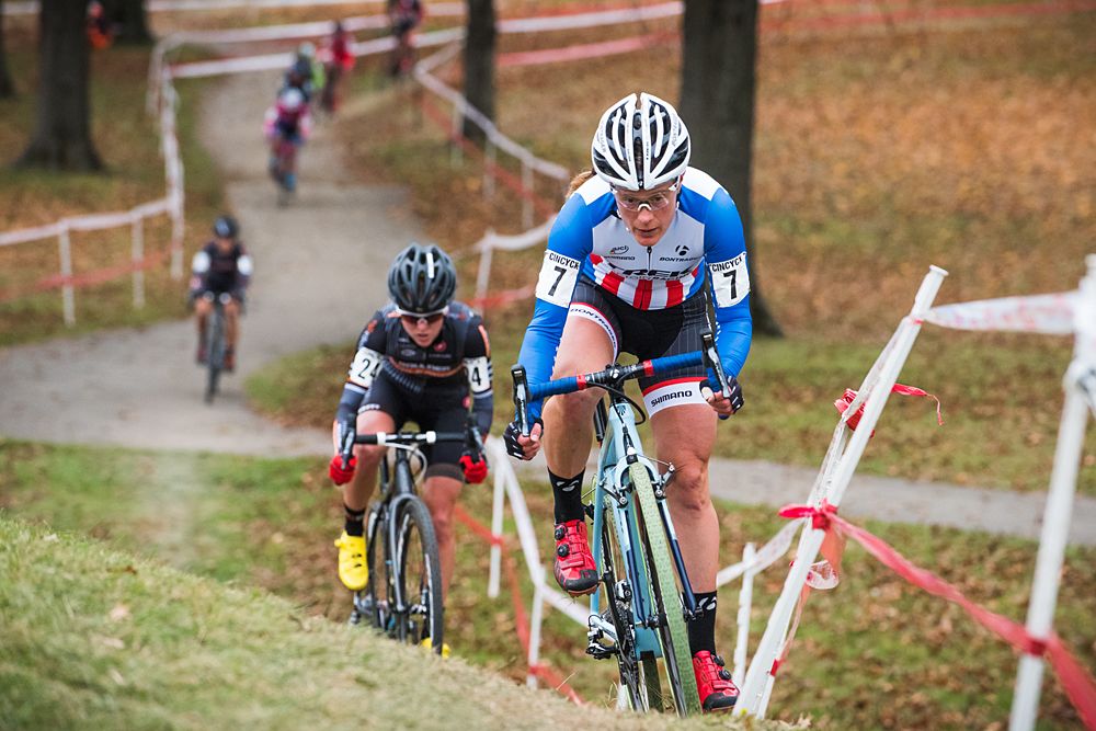 Katie Compton (Trek) leads the race up a hill