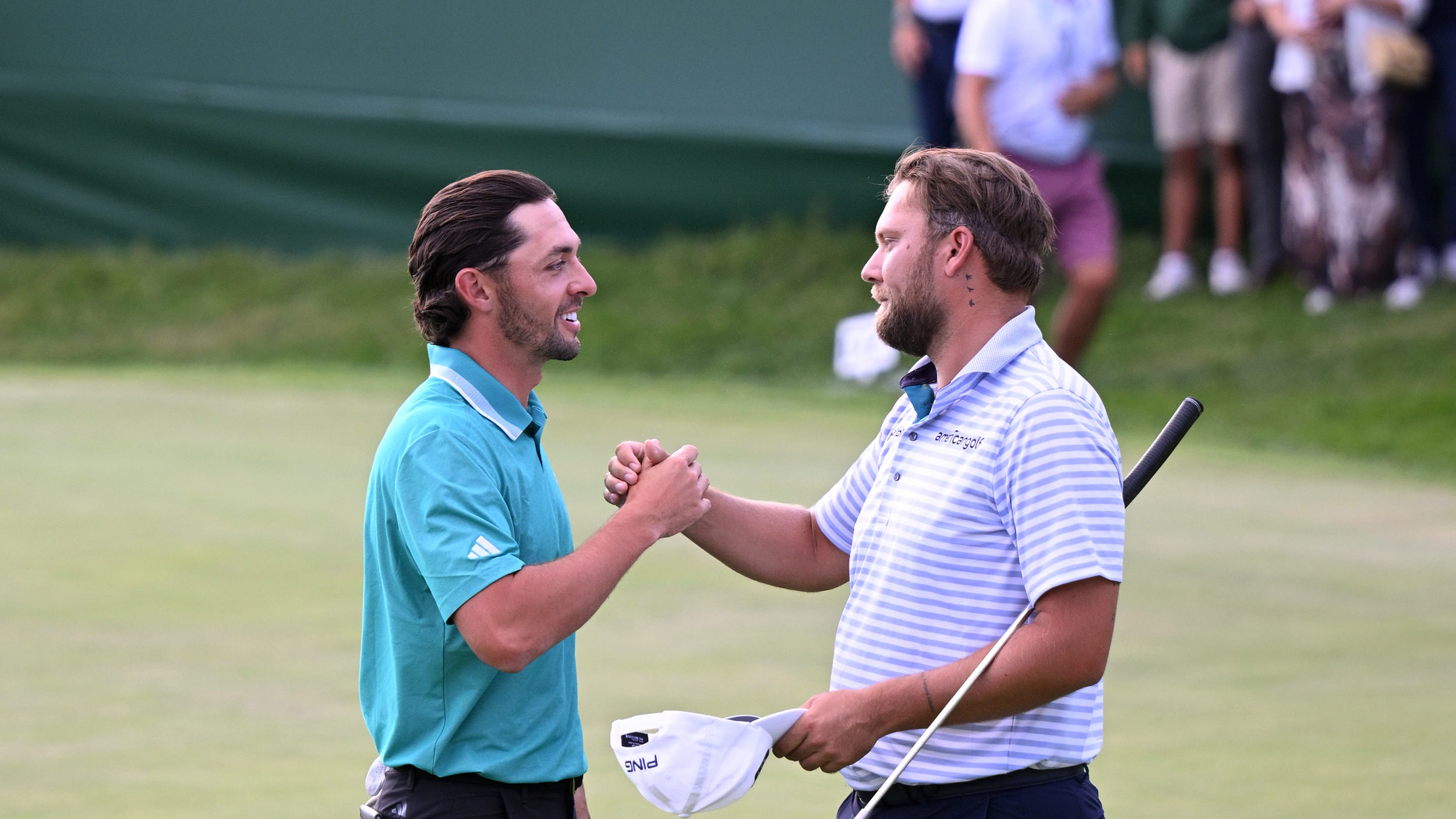 Marco Penge and Dan Brown shake hands on the 18th green after Penge wins the 2025 Open de Espa&amp;ntilde;a