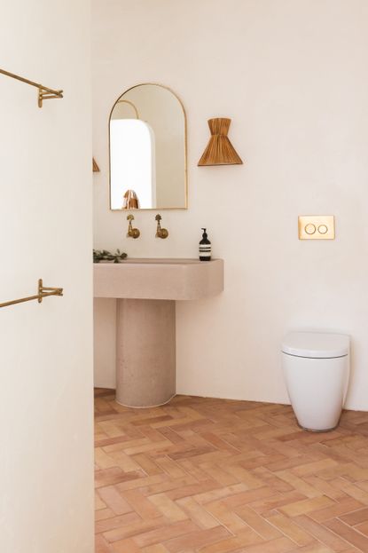 6 bathroom colors to avoid and what to choose instead | Livingetc