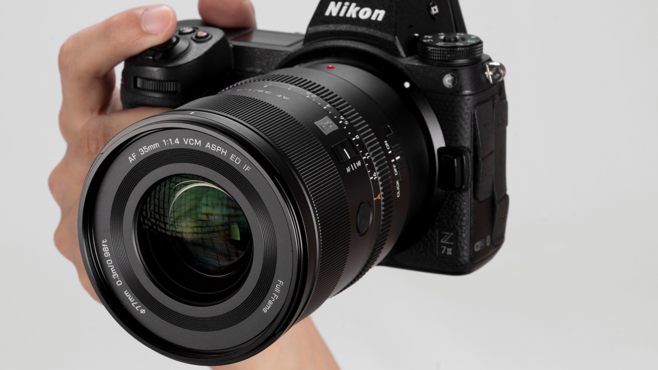 Viltrox AF 35mm f/1.4 Pro press shot