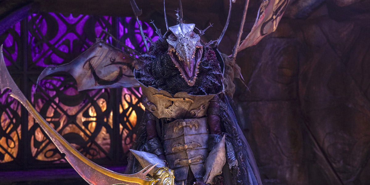 the dark crystal age of resistance netflix skeksis with giant blade