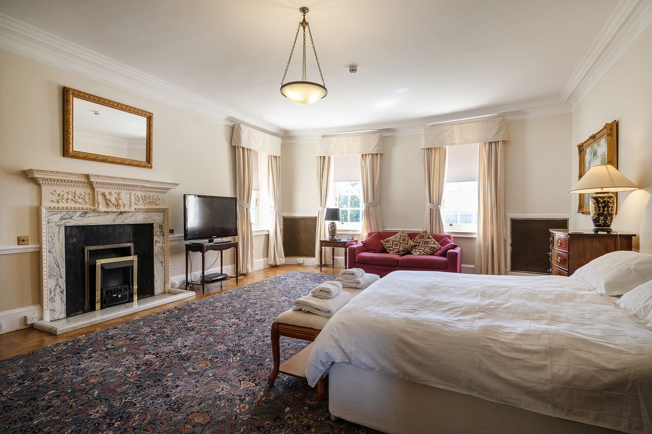 There are 16 bedrooms in total