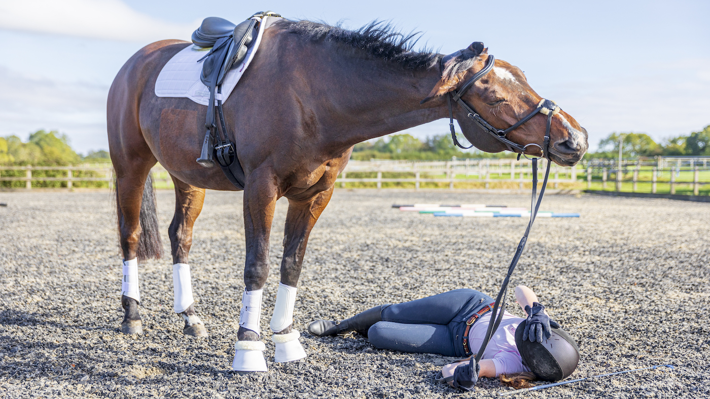 Falling_from_horse_4R2A6431-1.jpg
