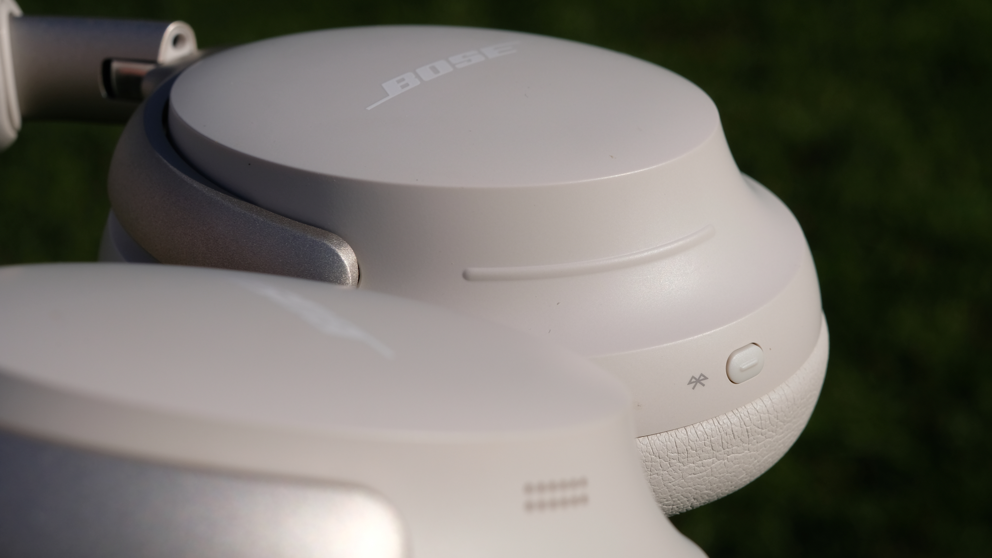 Photograph of Bose QuietComfort Ultra Headphones in white