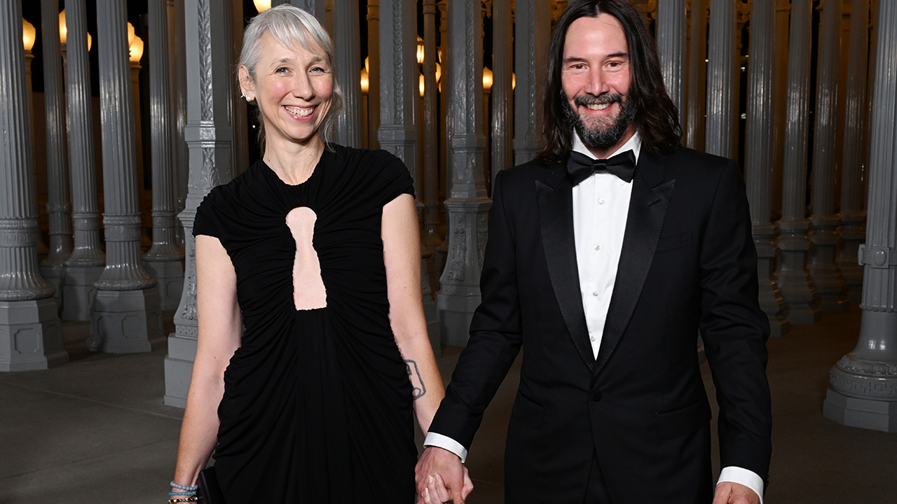 Alexandra Grant and Keanu Reeves step out at 2023 LACMA event.