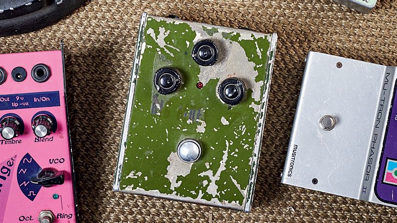 Electro-Harmonix Big Muff on pedalboards