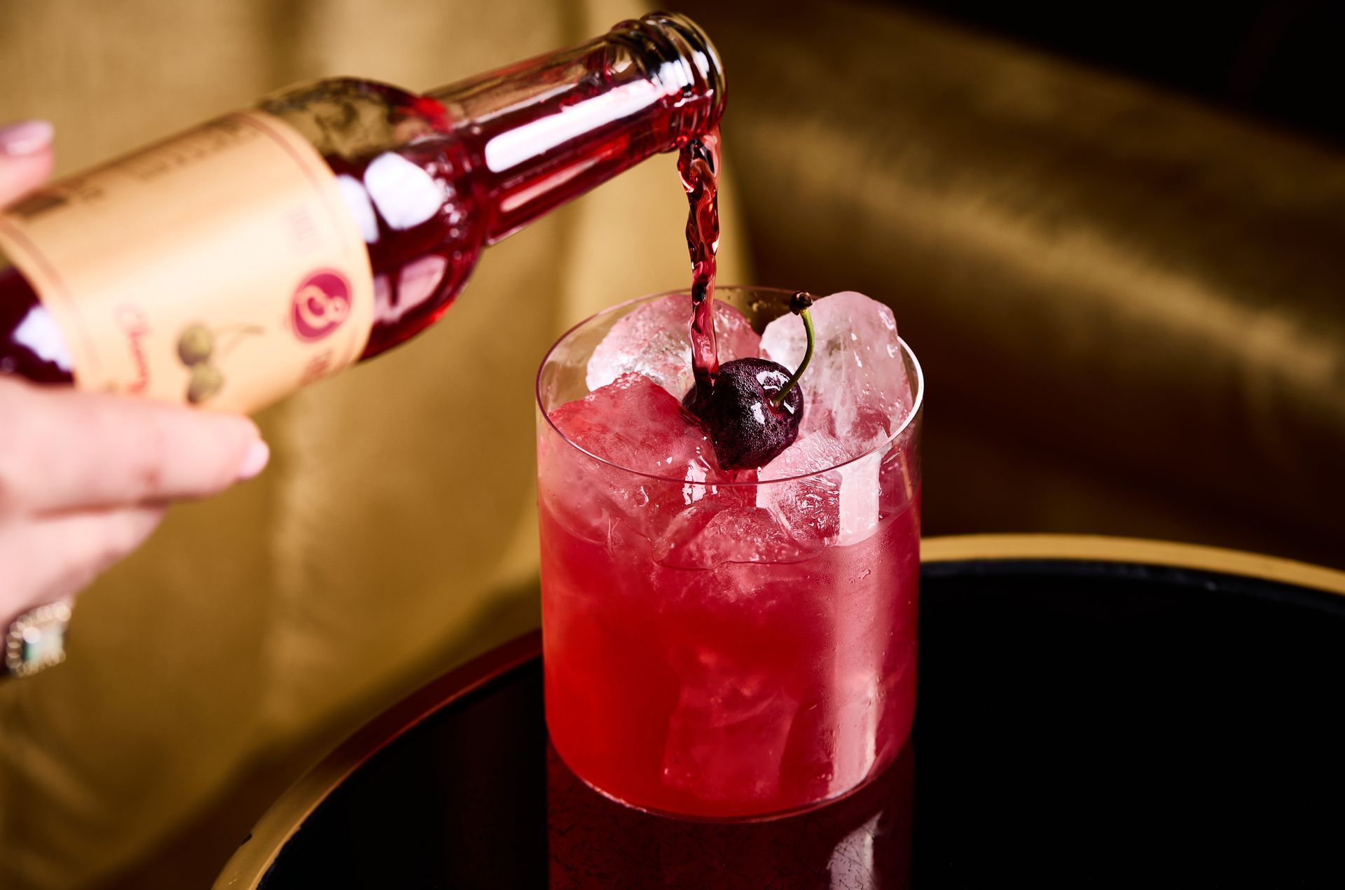 Cherry Spritz cocktail